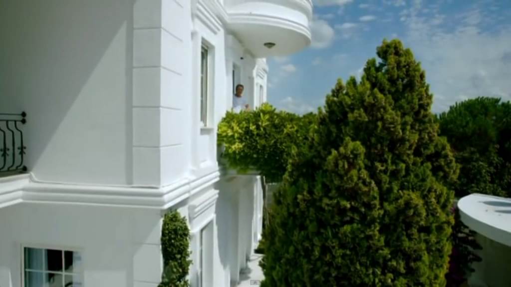 medcezir dizisi Ev, Villa
